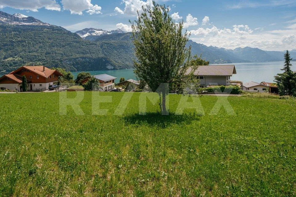 Fantastische Baulandparzelle mit Seesicht an absolut ruhiger Lage i...