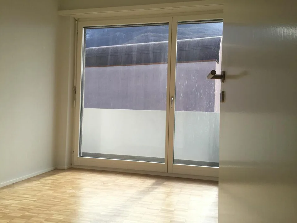 APPARTAMENTO RISTRUTTURATO DI 3.5 LOCALI - OTTIMA POSIZIONE – photo 8 of 13