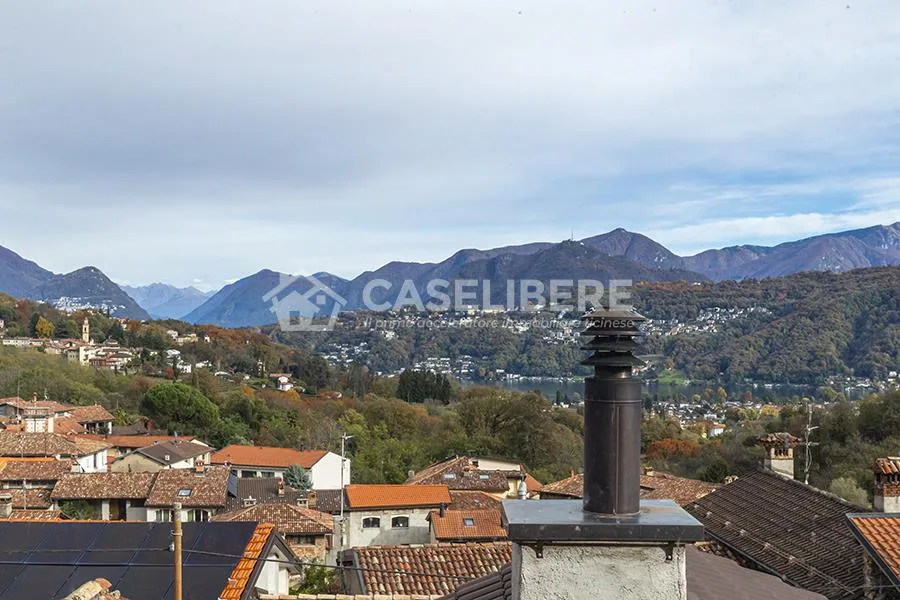 CASA IN CORTE DI 5.5 LOCALI A PURA + RUSTICO – foto 24 di 24