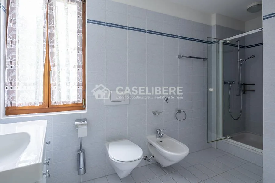 CASA IN CORTE DI 5.5 LOCALI A PURA + RUSTICO – foto 13 di 24