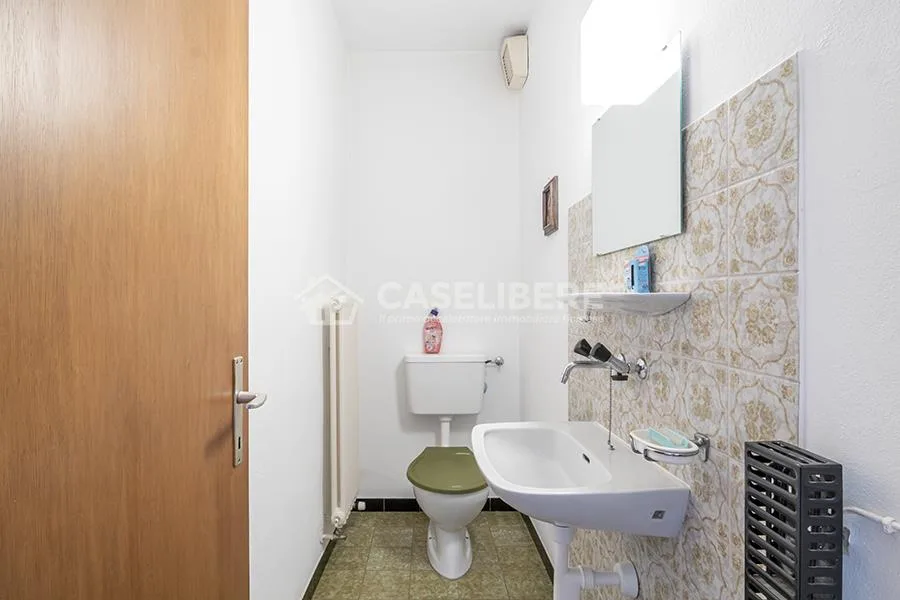 CASA IN CORTE DI 5.5 LOCALI A PURA + RUSTICO – foto 10 di 24