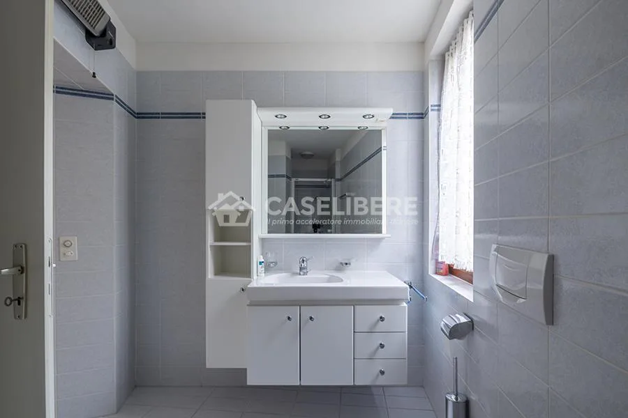 CASA IN CORTE DI 5.5 LOCALI A PURA + RUSTICO – foto 14 di 24