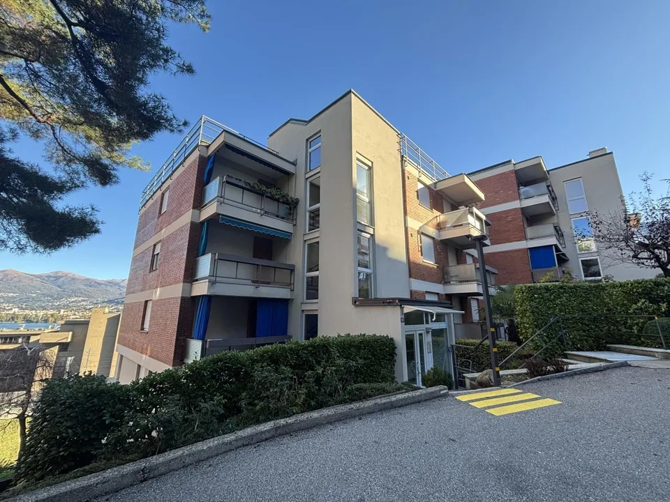 Moderne 4,5-Zimmer-Wohnung im 1. Stock eines Wohngebäudes in ruhige... – Foto 13 von 27