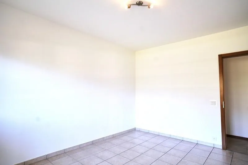 3 1/2-Zimmer-Wohnung im 2. OG an ruhiger, sonniger Aussichtslage / ... – Foto 9 von 21