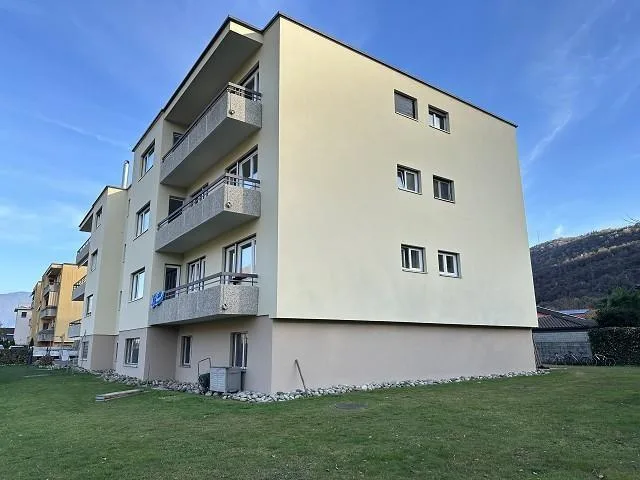 3 1/2-Zimmer-Wohnung im 2. OG an ruhiger, sonniger Aussichtslage / ...