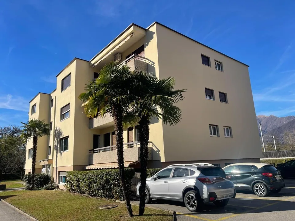 3 1/2-Zimmer-Wohnung im 2. OG an ruhiger, sonniger Aussichtslage / ...