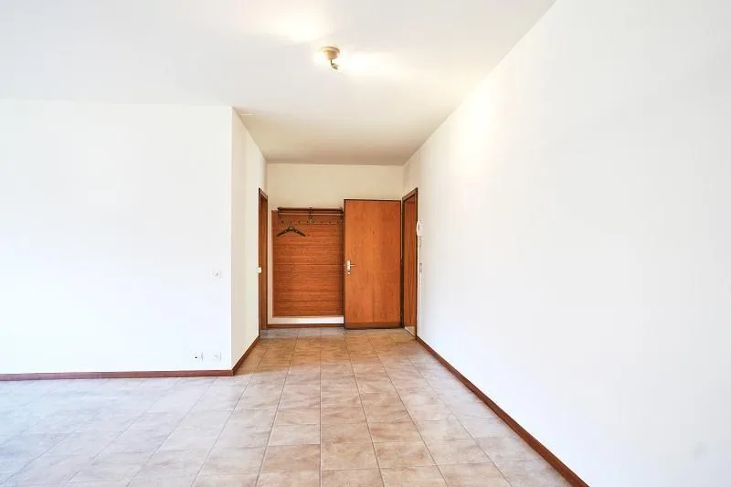 3 1/2-Zimmer-Wohnung im 2. OG an ruhiger, sonniger Aussichtslage / ...