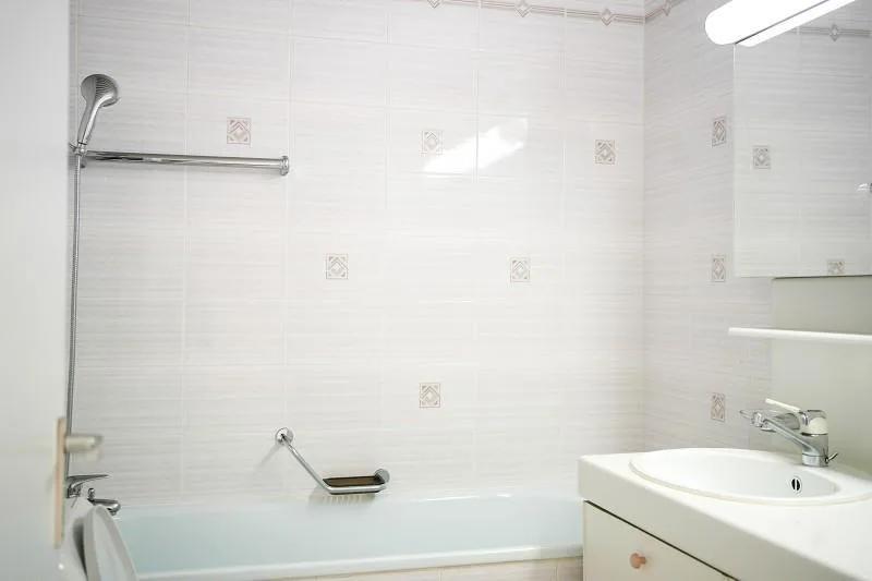 3 1/2-Zimmer-Wohnung an sehr ruhiger, sonniger Aussichtslage / appa... – photo 9 sur 18