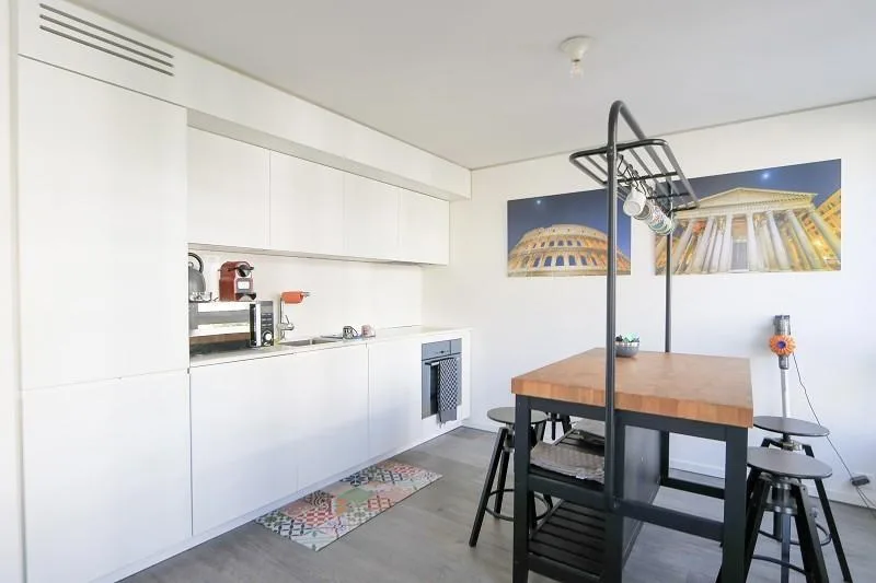 2 1/2-Zimmer-Wohnung im 1. Stock in Seenähe / appartamento di 2 1/2... – Foto 6 von 14