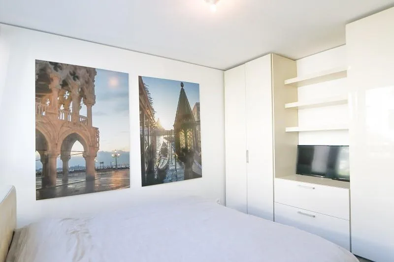 2 1/2-Zimmer-Wohnung im 1. Stock in Seenähe / appartamento di 2 1/2... – Foto 9 von 14