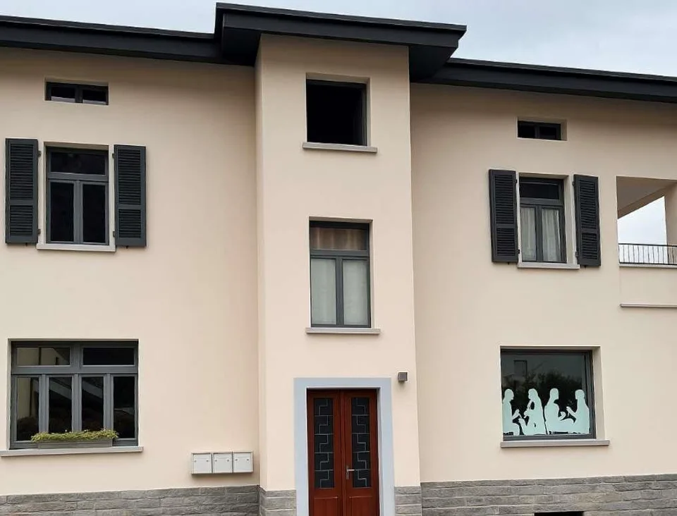 Palazzina da ristrutturare con grande potenziale