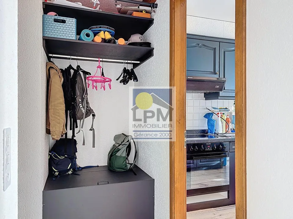 Spacieux 2.5p (59,3m2) dans un bâtiment de luxe (sauna, piscine..) – photo 6 of 16