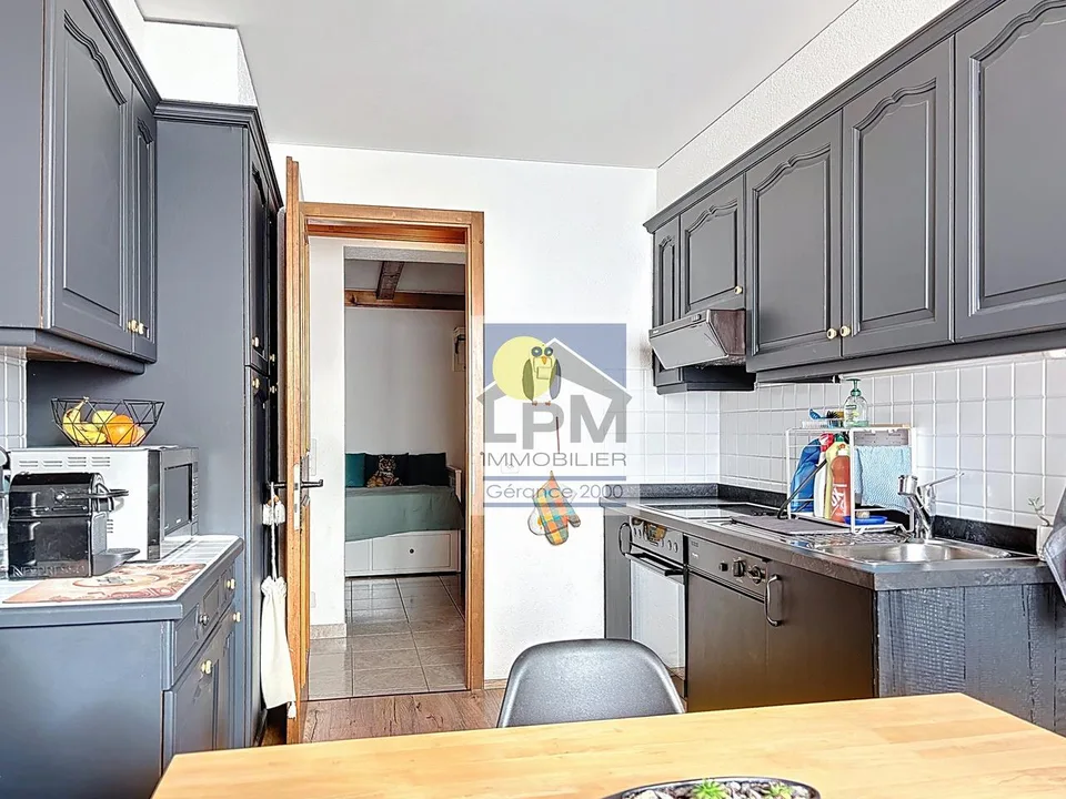 Spacieux 2.5p (59,3m2) dans un bâtiment de luxe (sauna, piscine..)