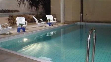 Spacieux 2.5p (59,3m2) dans un bâtiment de luxe (sauna, piscine..) – photo 15 of 16