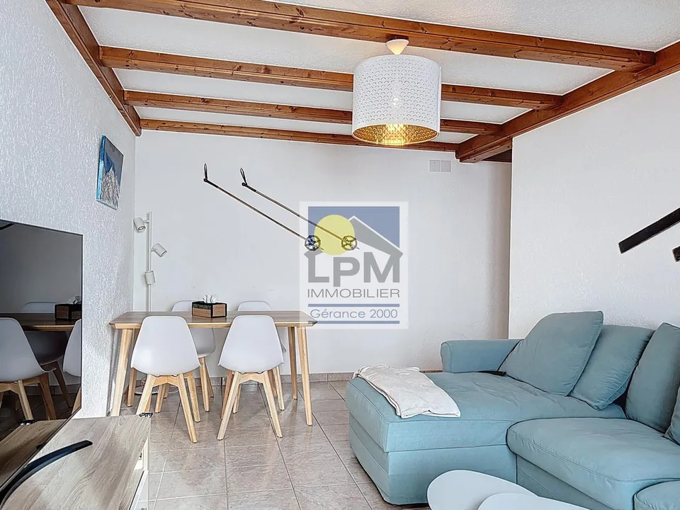 Spacieux 2.5p (59,3m2) dans un bâtiment de luxe (sauna, piscine..)