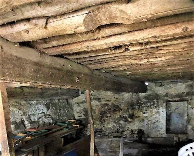 Rustico da ristrutturare con piccolo terreno bella vista panoramica... – photo 6 sur 23
