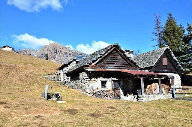 Rustico da ristrutturare con piccolo terreno bella vista panoramica... – photo 22 sur 23