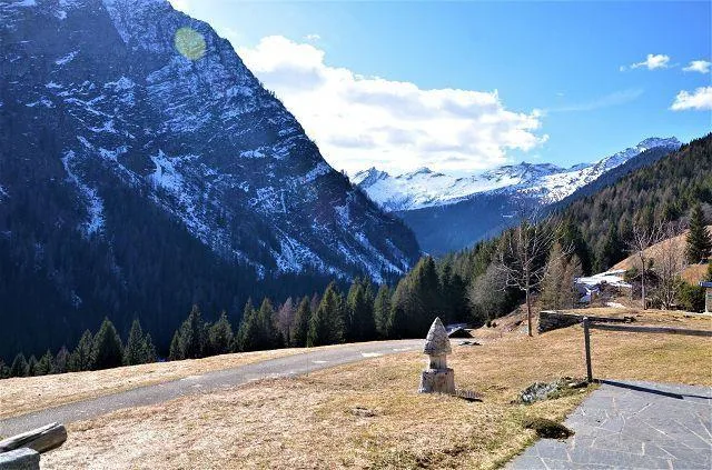 Rustico da ristrutturare con piccolo terreno bella vista panoramica... – photo 9 sur 23
