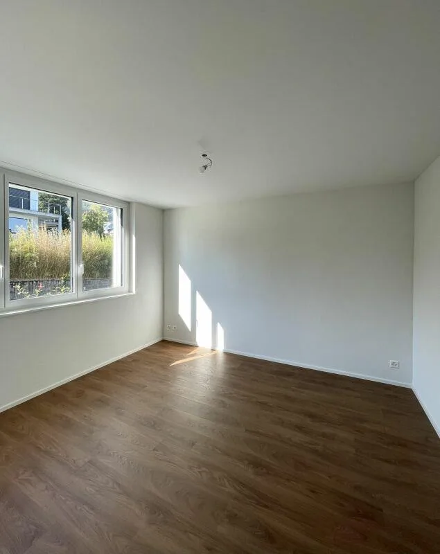 Neuwertige 3-Zimmer-Wohnung mit Terrasse (Erstbezug)
