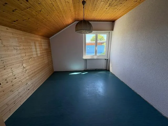 Einfamilienhaus (eins. angebaut) Zentrum, familienfreundlich – Foto 10 von 14