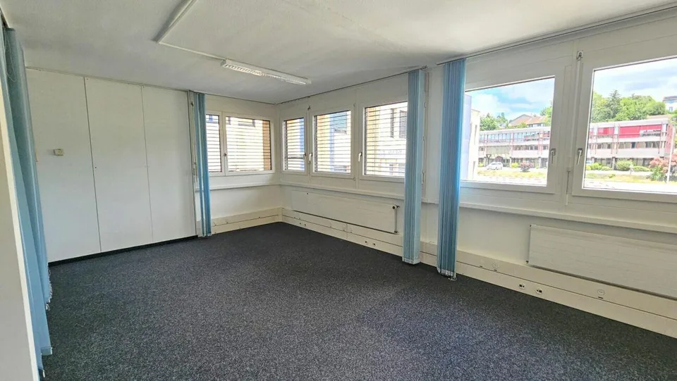 Achetez Vaud bureaux à Renens moins cher qu'un loyer et/ou profitez...