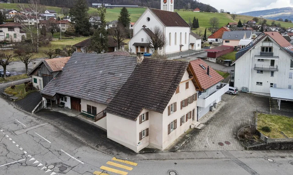 Bauernhaus mit angrenzendem Einfamilienhaus und viel Bauland inkl.