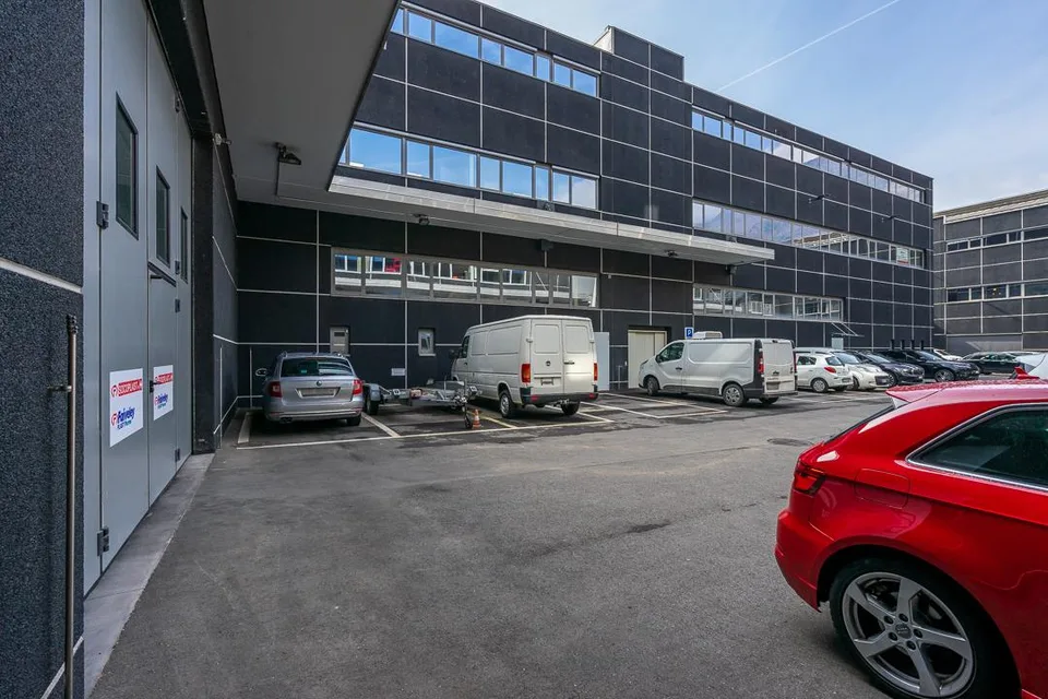 Ampio Ufficio A REDDITO, con ottimo inquilino – photo 14 sur 15