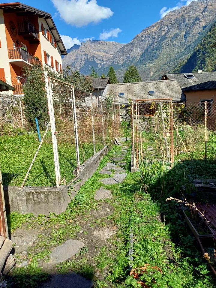 PALAZZINA A SOAZZA - ID 24013