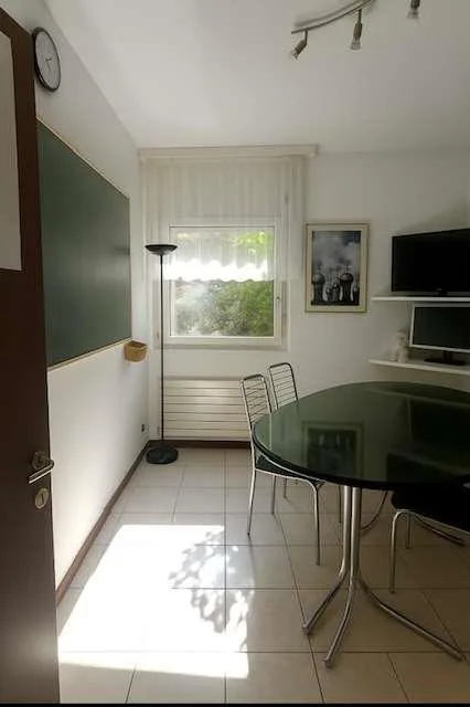 Ufficio di prestigio con giardino e terrazza in elegante residenza ad