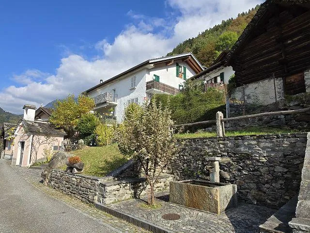 4 1/2-ZIimmer-Dorfhaus mit Garten an sehr schöner Aussichtslage / C... – foto 21 di 30