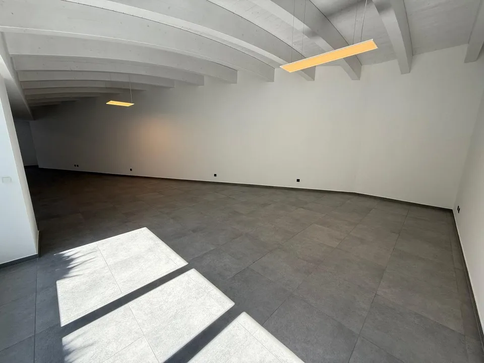 Ufficio di 330m2 - Ideale per Uso Proprio e/o Investimento a Reddito – Foto 6 von 11