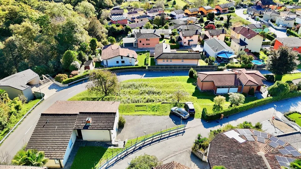 Terreno edificabile in zona verde e ottimo potenziale a Pura