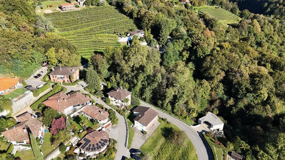 Terreno edificabile in zona verde e ottimo potenziale a Pura