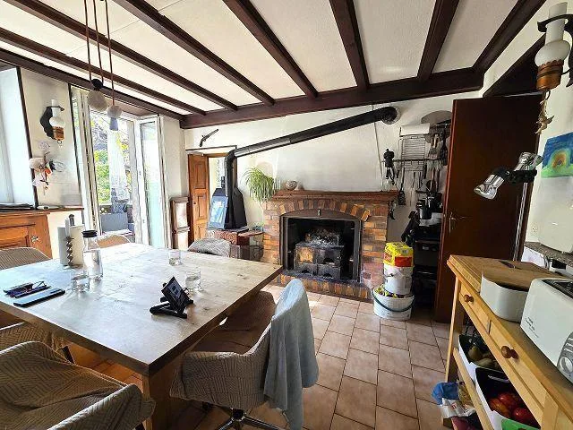Casa rustica nel nucleo con grande giardino – Foto 6 von 30