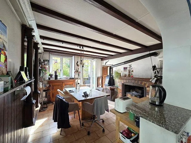 Casa rustica nel nucleo con grande giardino – Foto 7 von 30