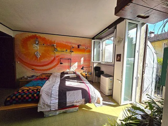 Casa rustica nel nucleo con grande giardino – Foto 15 von 30