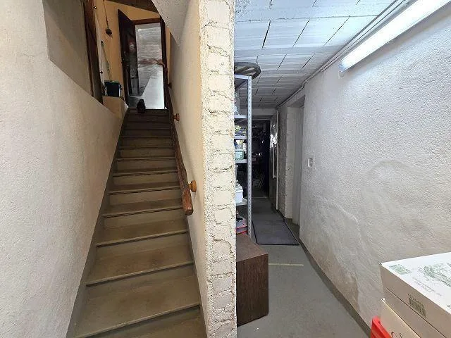 Casa rustica nel nucleo con grande giardino – Foto 27 von 30