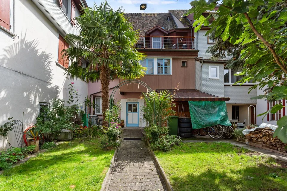 Gepflegtes Mehrfamilienhaus in Seenähe