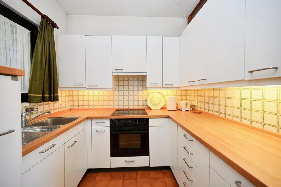 Villa con 2 Appartamenti Indipendenti e Splendida Vista Lago a 180° – Foto 14 von 25