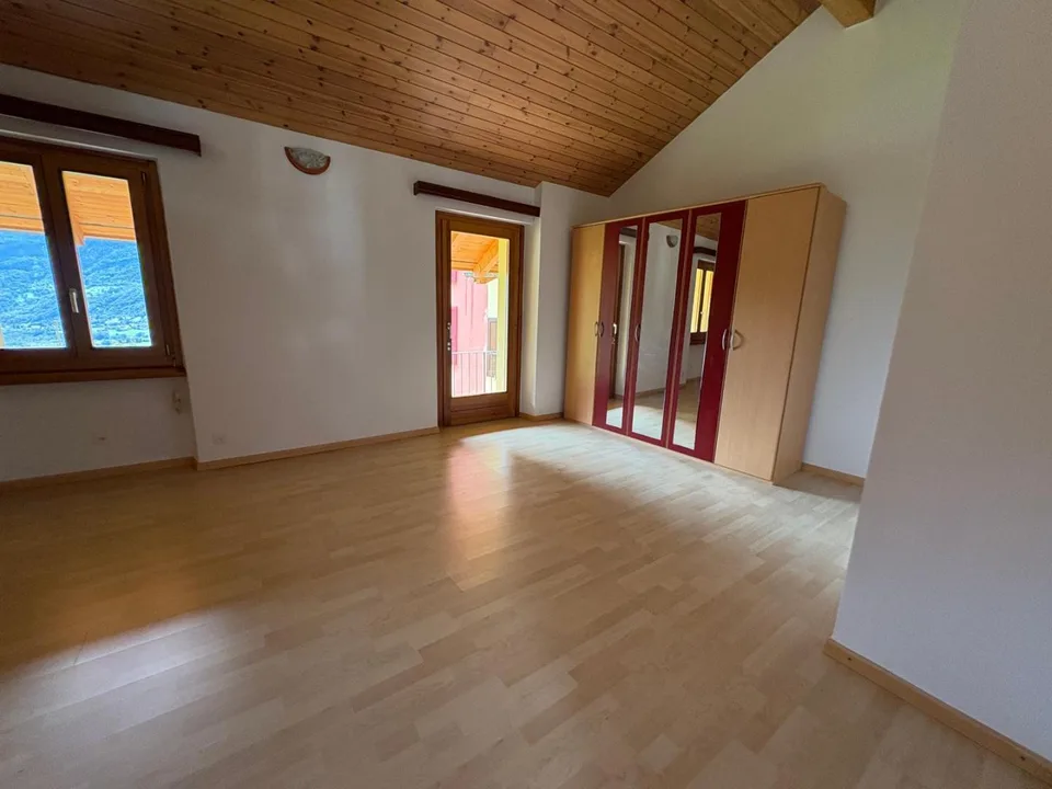 Casa a Ponte Valentino su 2 piani con terreno edificabile – Foto 6 von 18