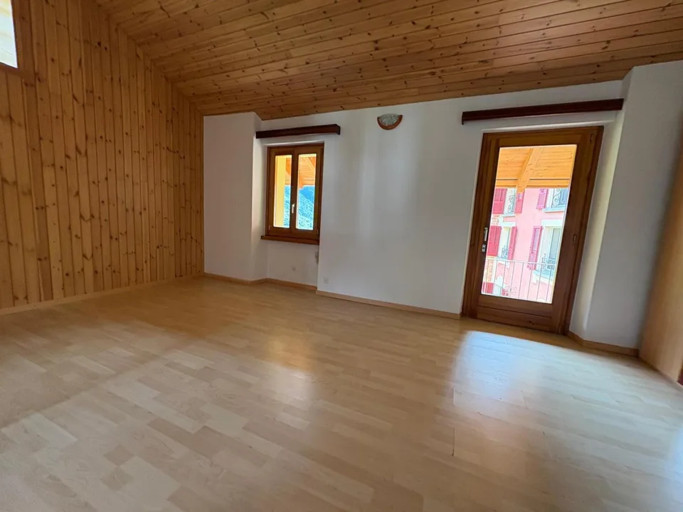 Casa a Ponte Valentino su 2 piani  con terreno edificabile