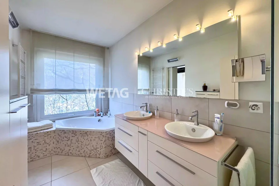 Lugano-Figino: Elegante Villa mit traumhafter Aussicht auf den Luga... – Foto 10 von 12