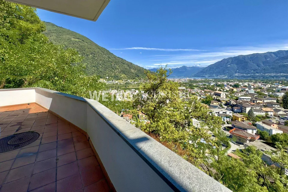 Losone: Wunderschöne, zu renovierende Villa im Grünen zu verkaufen – Foto 7 von 10
