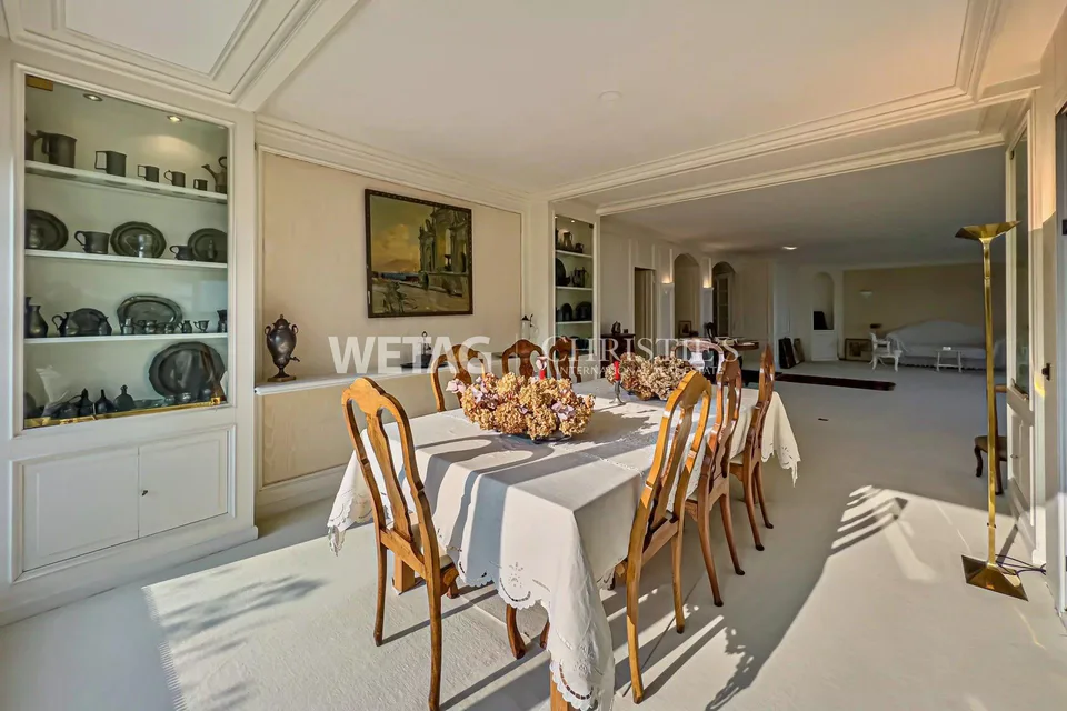 Luxuriöse Wohnung  mit grosser Terrasse & bezaubernder Aussicht auf...
