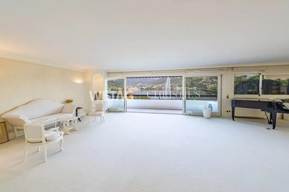 Luxuriöse Wohnung  mit grosser Terrasse & bezaubernder Aussicht auf...