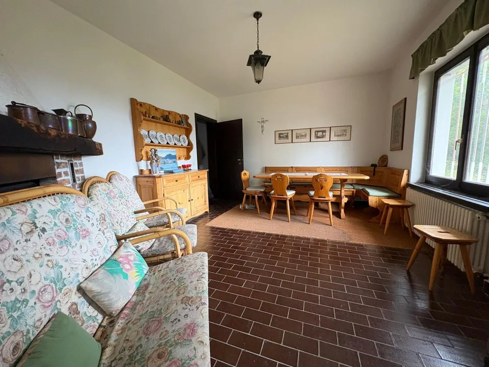 Casa unifamiliare di 7 locali molto tranquilla, soleggiata con bell... – foto 16 di 22