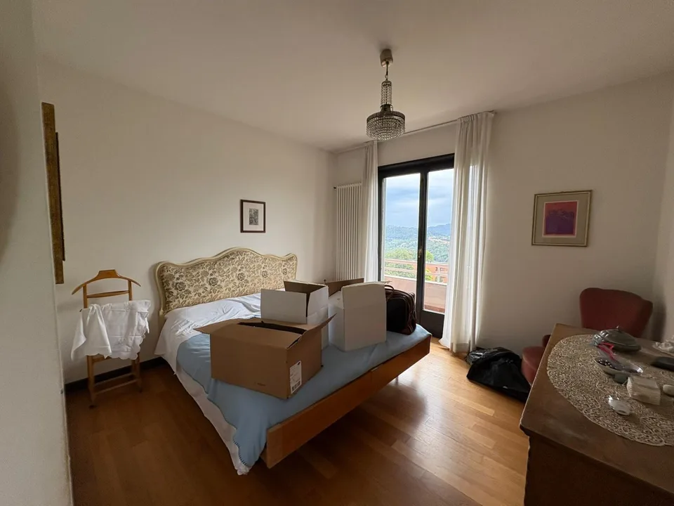 Casa unifamiliare di 7 locali molto tranquilla, soleggiata con bell... – foto 9 di 22