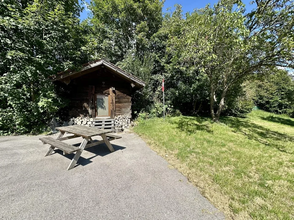 Maison de caractère avec rural et verger au cœur du village