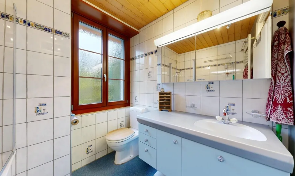 Maison familiale Atypique Rénovée avec jardin et garage indépendant