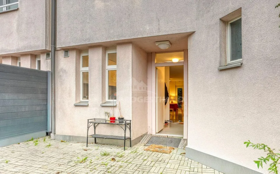 5,5-ZIMMER-VILLA ZU VERKAUFEN – Foto 8 von 9